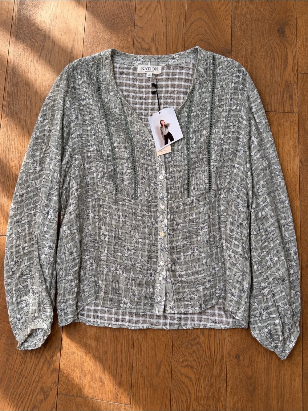 Nation LTD Sage Green Floral Button-Front Peasant Blouse Sz M NWT